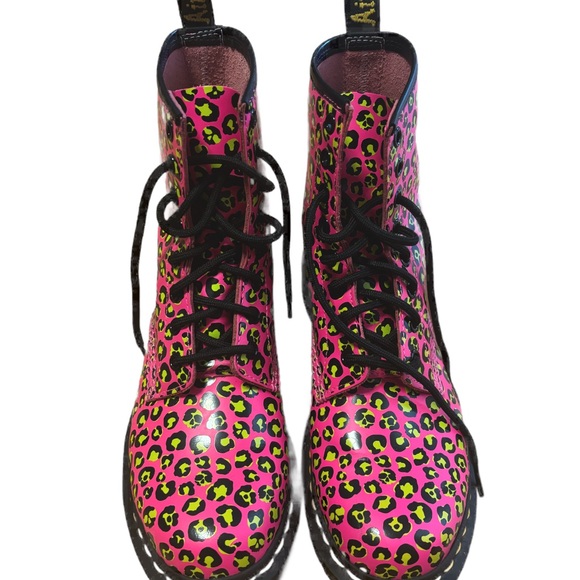 DR. MARTEN Smooth Leather Pink Leopard Lace-up Boots, Size 8, WORN ONCE! - Picture 3 of 9